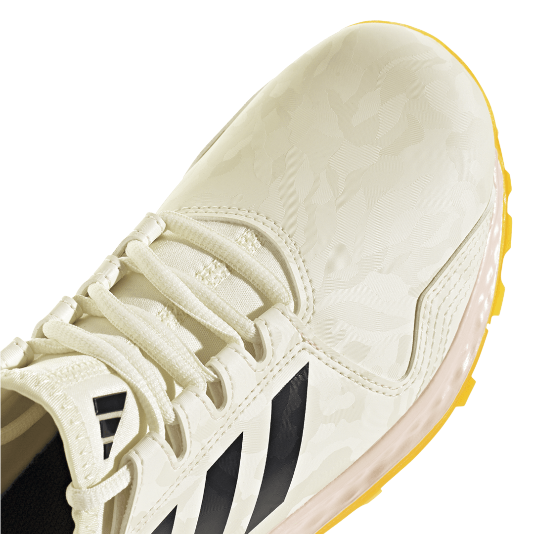 Adidas Hockey | Adidas Hockey Hockey Youngstar Ivory (2024) | Hockey Youngstar Ivory (2024) - EUR 32 | UK 13.5 Jr | Total Hockey